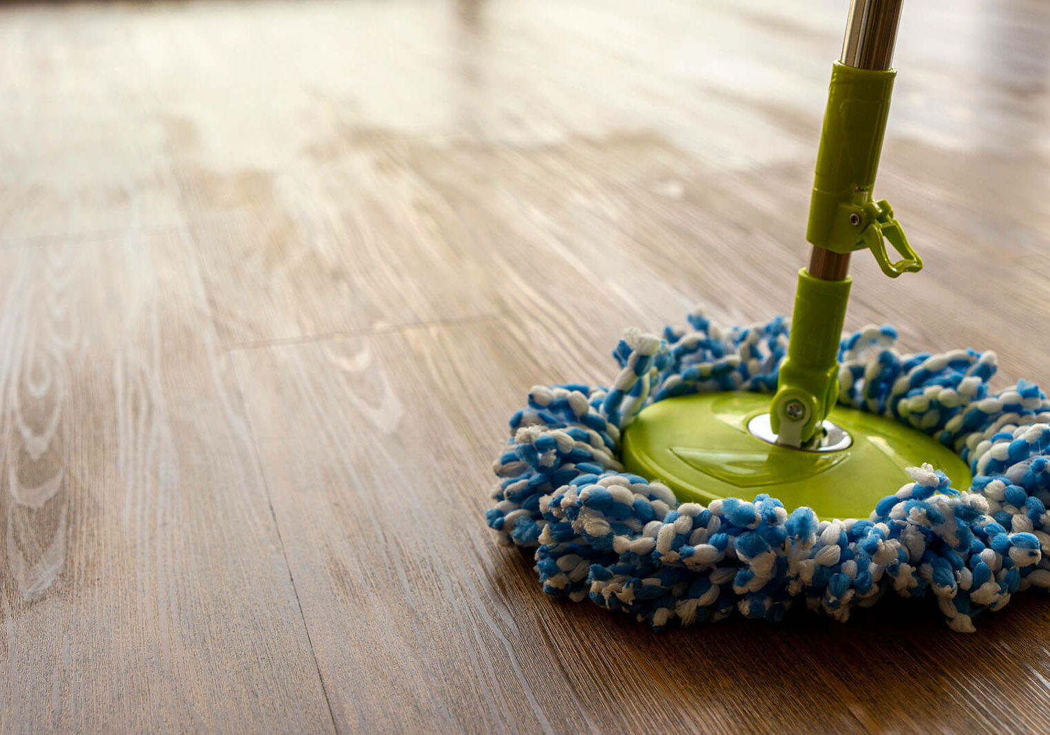 Vinyl floor cleaning | O'Krent Floors